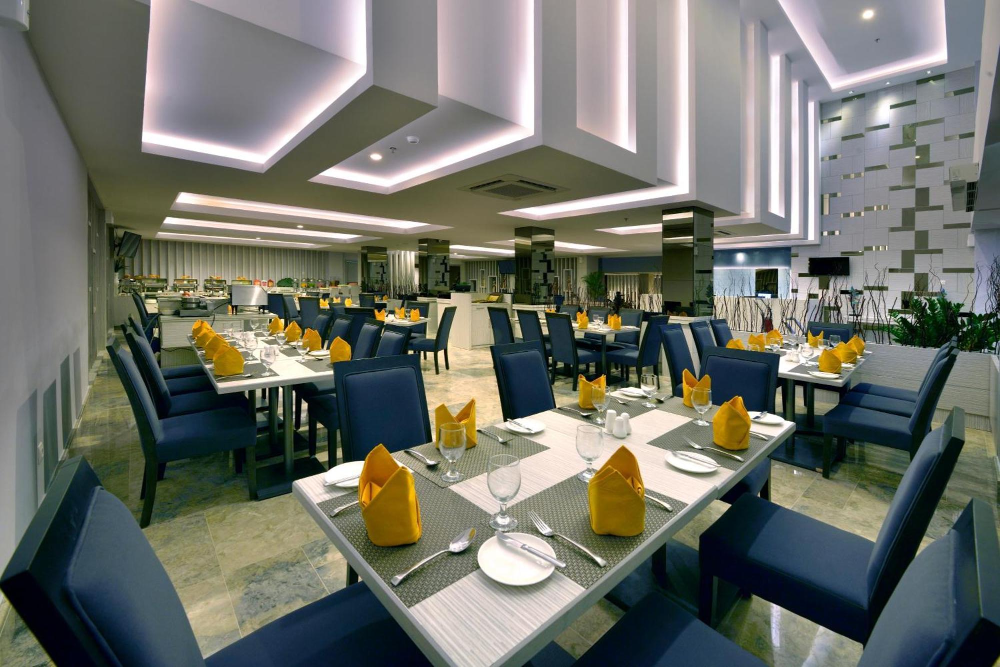 Tjokro Hotel Pekanbaru Ngoại thất bức ảnh