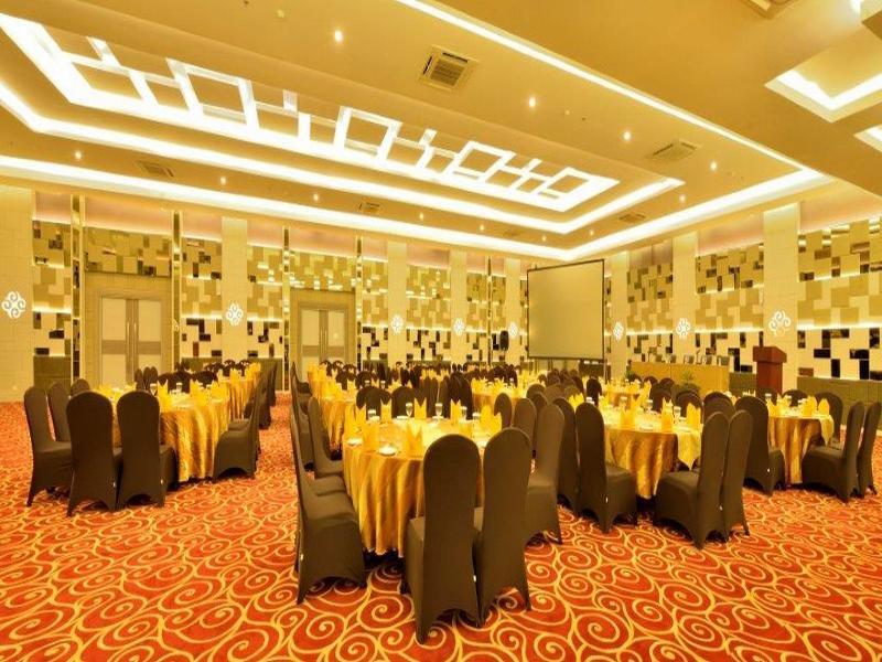 Tjokro Hotel Pekanbaru Ngoại thất bức ảnh