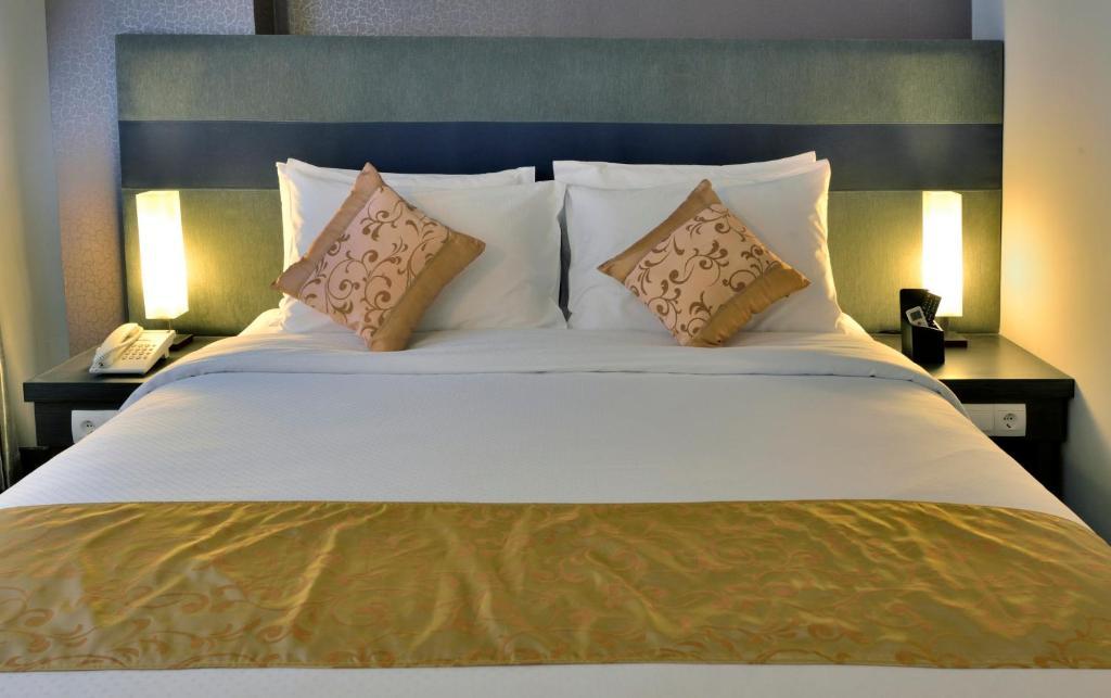 Tjokro Hotel Pekanbaru Ngoại thất bức ảnh