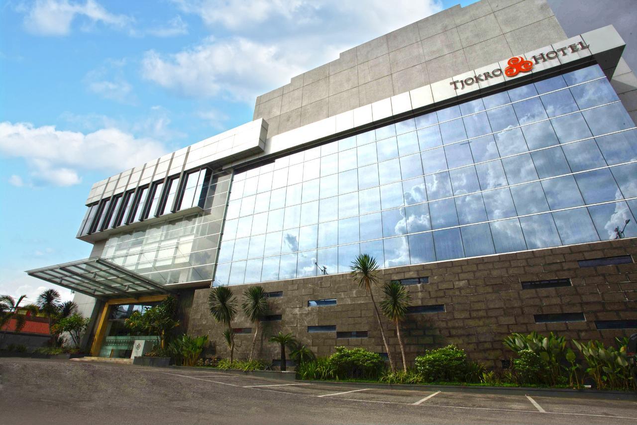 Tjokro Hotel Pekanbaru Ngoại thất bức ảnh